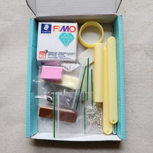 Load image into Gallery viewer, Make Your Own Miniature Cakes Kit