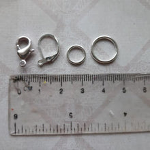Load image into Gallery viewer, Lemon Cakes and Biscuit Stitch Markers