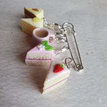 Load image into Gallery viewer, Classic Cake Slice Kilt Pin
