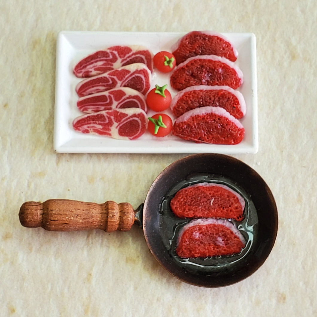 Frying pan and meat board