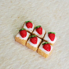 Load image into Gallery viewer, Strawberry Cakes
