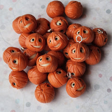 Load image into Gallery viewer, Halloween Pumpkin Stitch Marker
