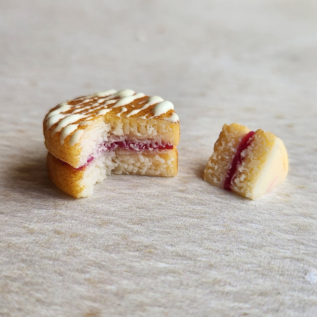 Small Sponge Cake