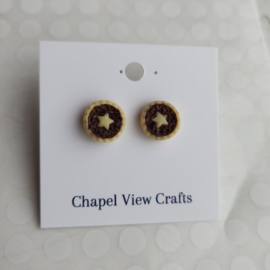 Miniature pie studs