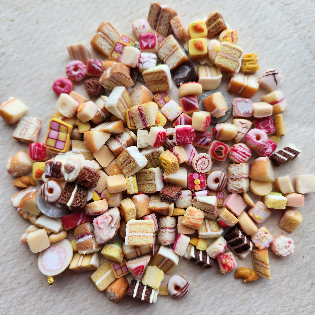 Mixed Cakes Mystery Bag