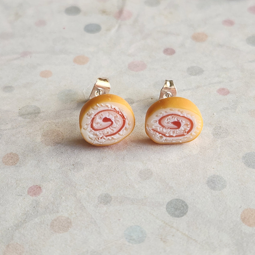 Swiss roll studs