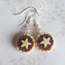 Load image into Gallery viewer, Mince Pie Earrings
