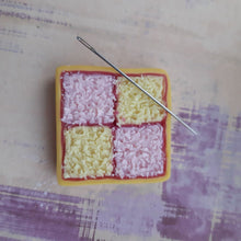 Load image into Gallery viewer, Battenburg Needle Minder
