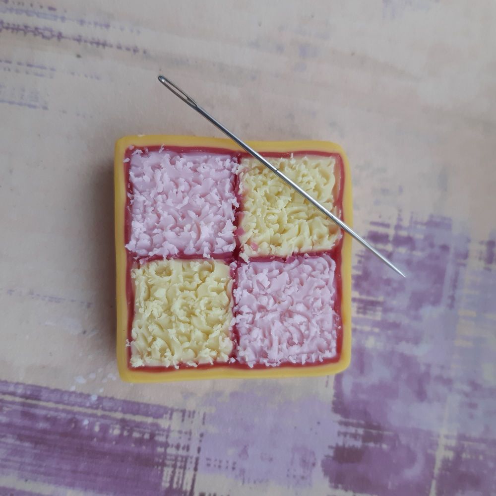 Battenburg Needle Minder