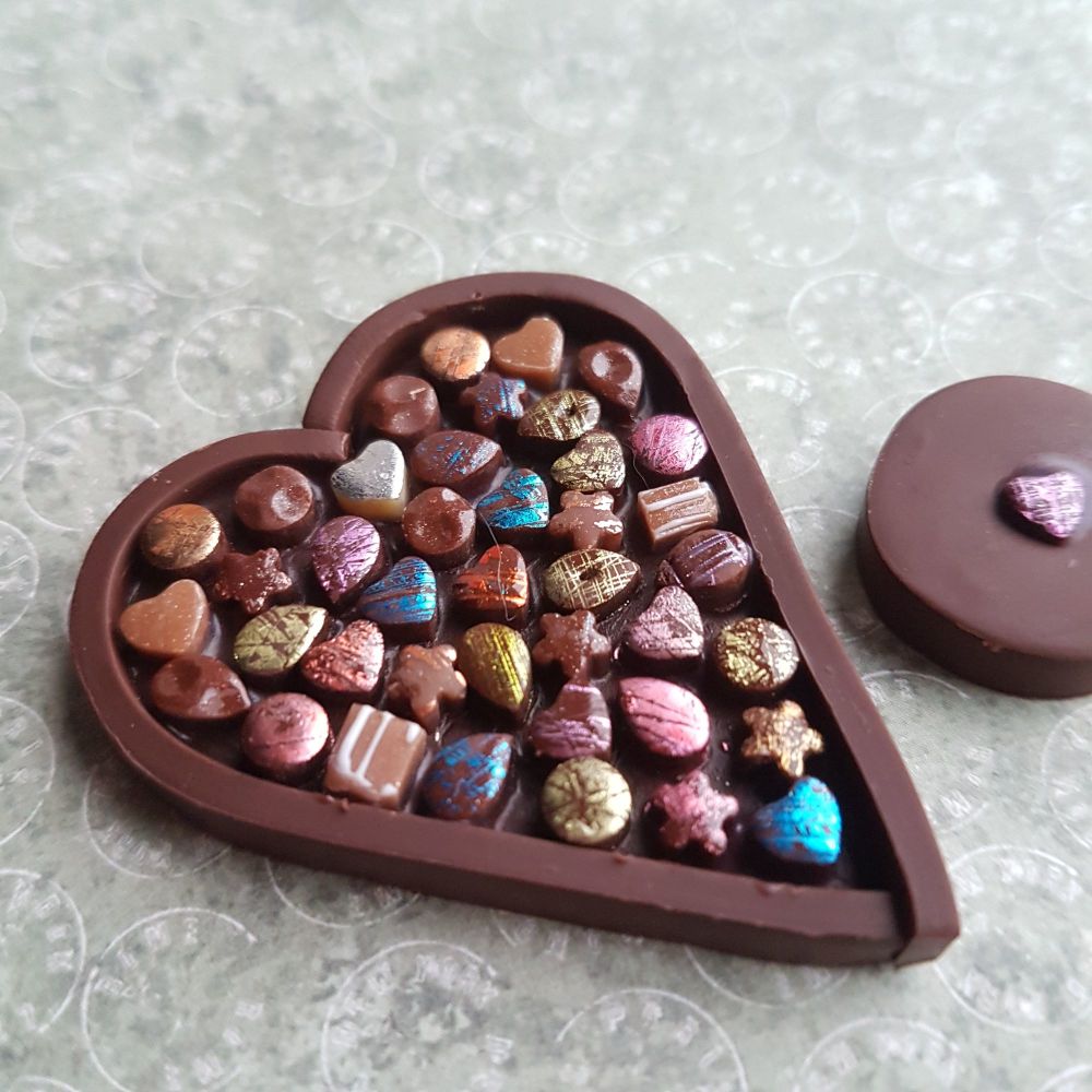 Chocolate Box Needle Minder